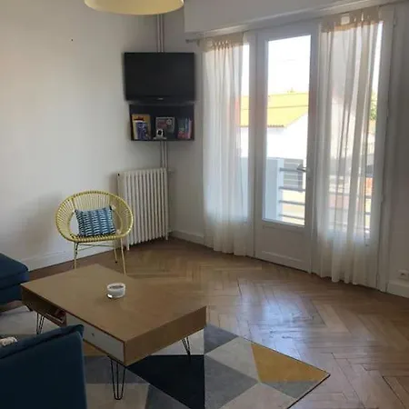 Maison De 10 Personnes, 度假居 *