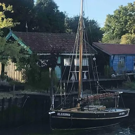 Maison De 10 Personnes, *