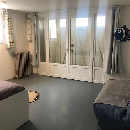 Maison De 10 Personnes, 拉特里姆莱德