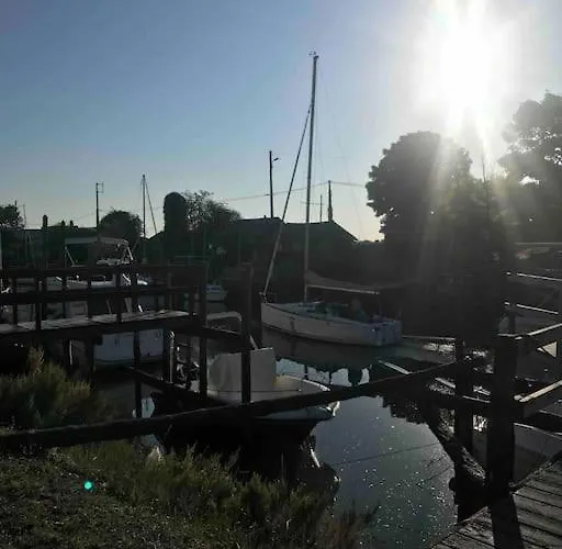 Maison De 10 Personnes, Сasa de vacaciones La Tremblade